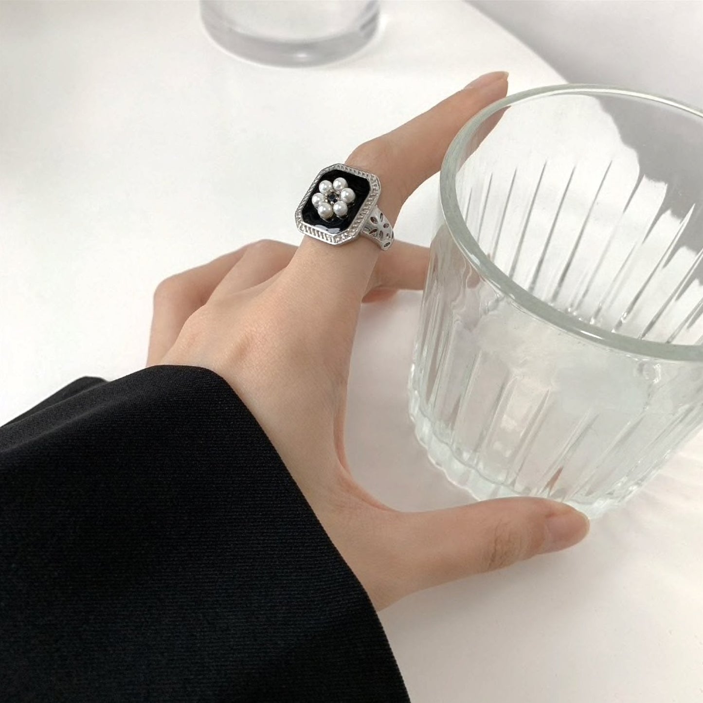 Black Vintage Pearl Rings