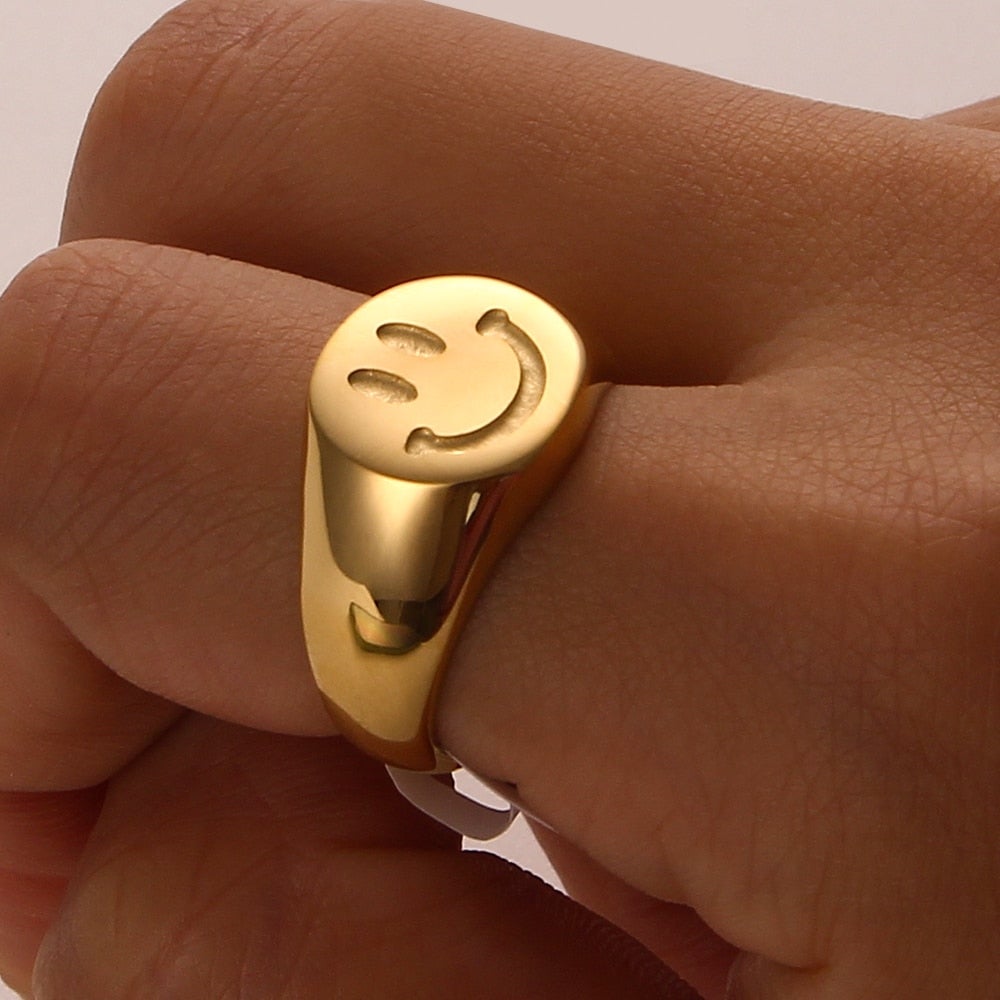 'Good Days' Smiley Face Ring